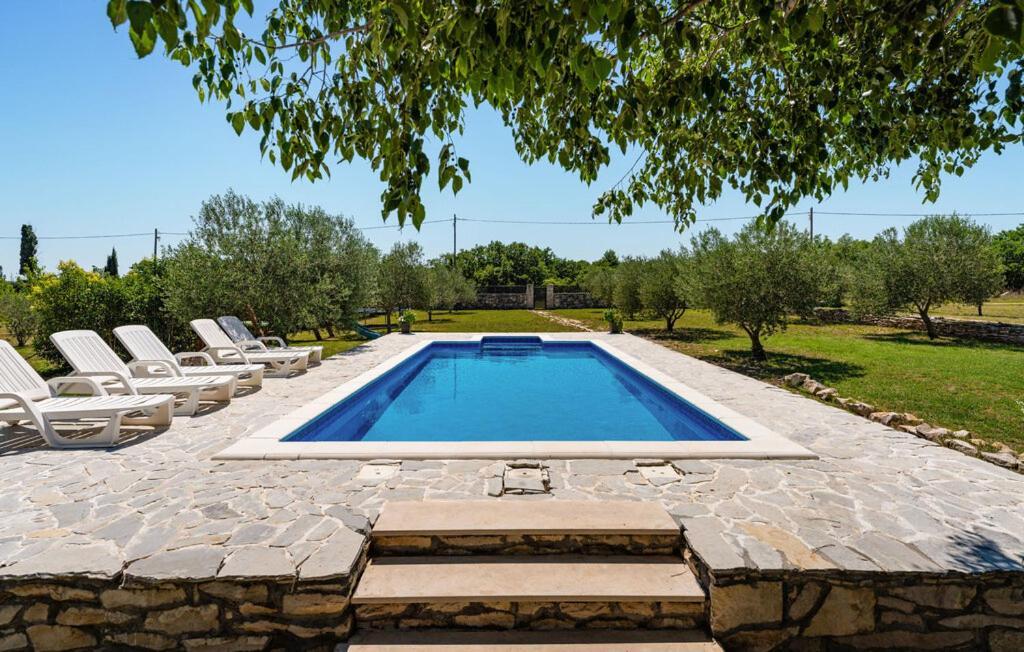Mandorla With Private Pool Vikendica Zadar