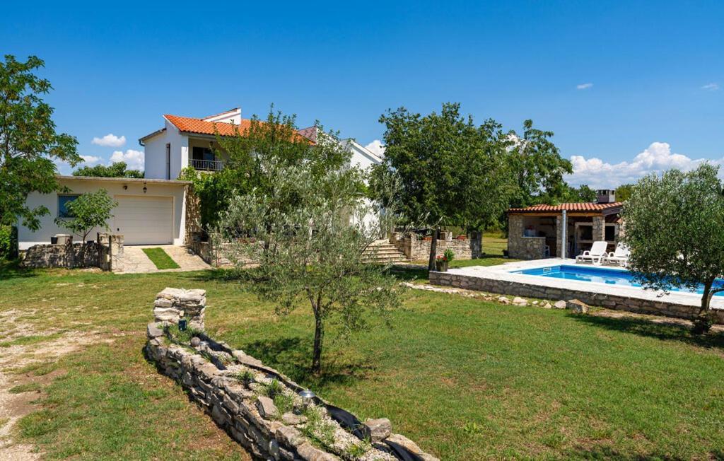 Vikendica Mandorla With Private Pool Zadar