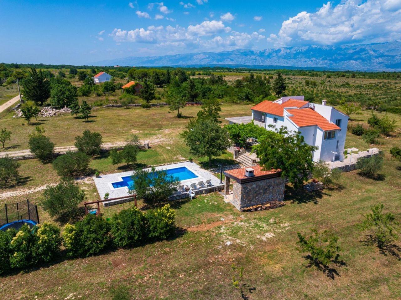 Mandorla With Private Pool Vikendica *